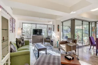 Photo #6: 6206059 Listing