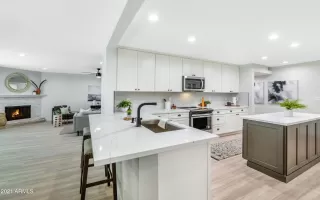 Photo #4: 6206309 Listing 