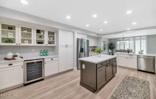 Photo #5: 6206309 Listing 