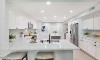 Photo #6: 6206309 Listing 