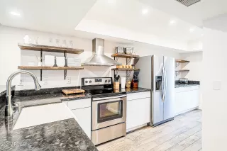 Photo #3: 6206385 Listing