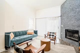 Photo #6: 6206385 Listing