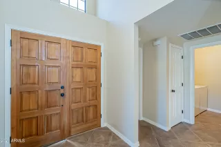 Photo #5: 6206458 Listing