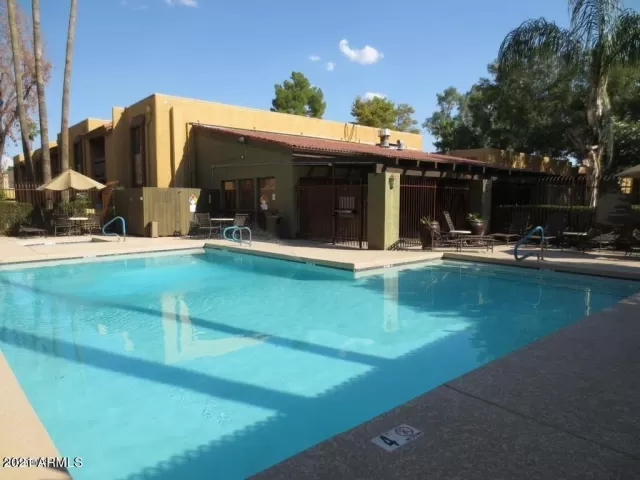 MLS: 6206632 Condo For Sale