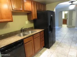 Photo #5: 6206632 Listing