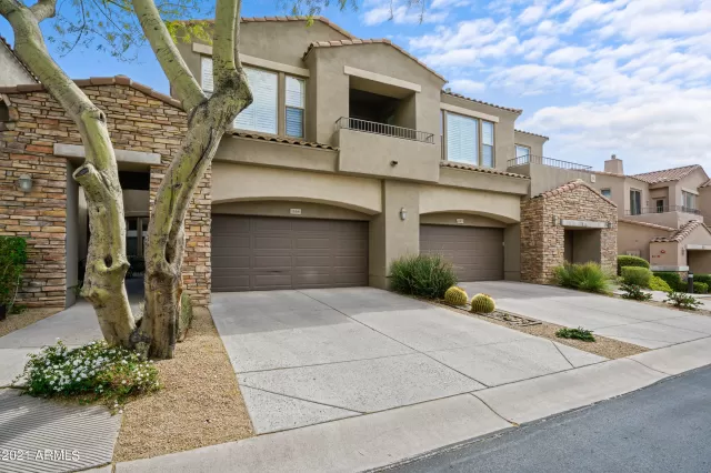 MLS: 6206763 Condo For Sale