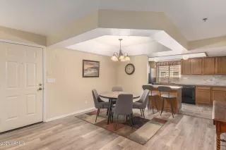 Photo #5: 6207187 Listing