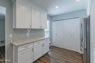 Photo #4: 6207198 Listing