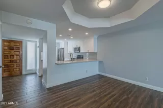 Photo #6: 6207198 Listing