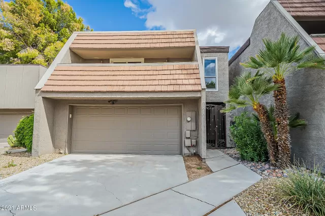 MLS: 6207713 Condo For Sale