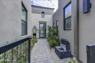 Photo #3: 6207861 Listing