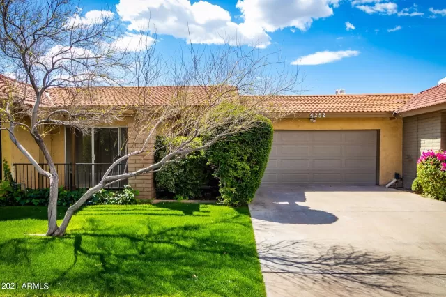 MLS: 6207865 Condo For Sale