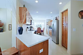 Photo #4: 6208103 Listing 