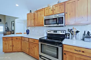 Photo #5: 6208103 Listing 