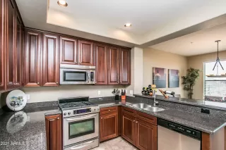 Photo #3: 6208169 Listing