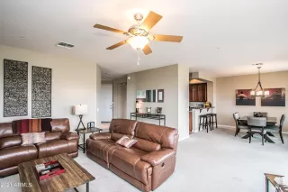 Photo #4: 6208169 Listing