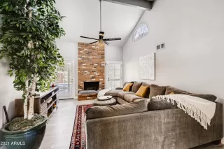 Photo #5: 6208193 Listing 