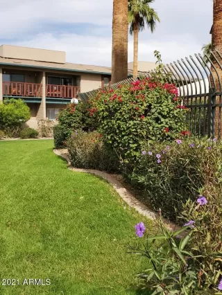 Photo #2: 6208360 Listing 