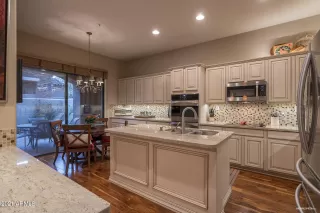 Photo #1: 6208385 Listing