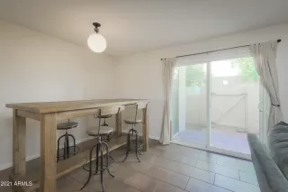 Photo #5: 6208518 Listing