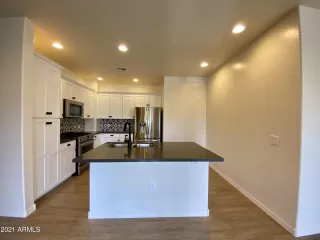 Photo #2: 6208569 Listing