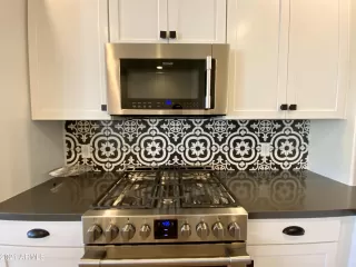 Photo #4: 6208569 Listing