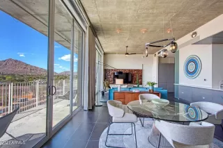 Photo #2: 6208702 Listing