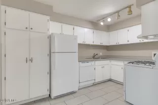 Photo #4: 6208773 Listing 