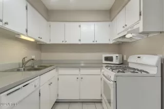 Photo #5: 6208773 Listing 