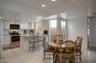 Photo #2: 6208895 Listing 