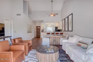 Photo #2: 6208903 Listing