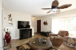 Photo #4: 6208941 Listing