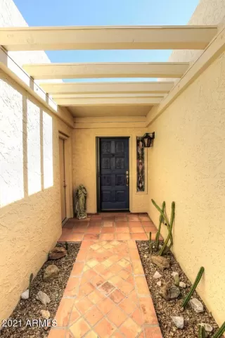 Photo #5: 6209067 Listing