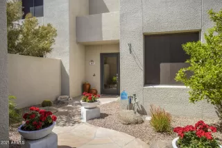 Photo #3: 6209146 Listing