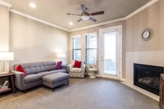 Photo #5: 6209449 Listing