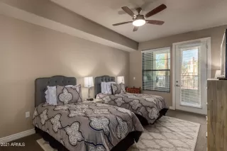 Photo #6: 6209449 Listing