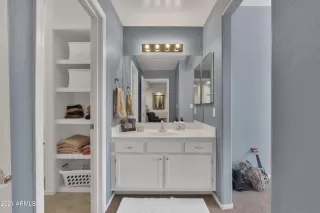 Photo #6: 6209580 Listing