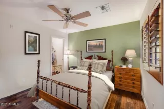 Photo #4: 6209589 Listing