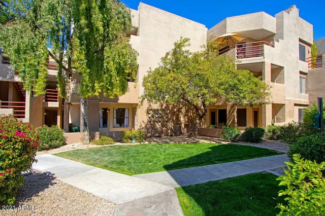 MLS: 6209742 Condo For Sale