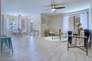 Photo #4: 6209742 Listing