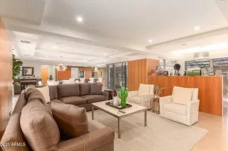 Photo #6: 6209858 Listing 