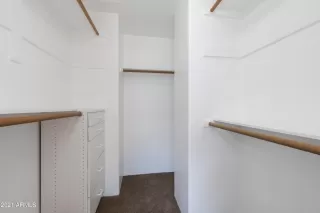 Photo #6: 6209863 Listing