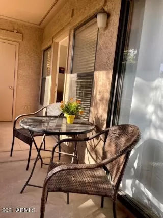 Photo #5: 6209881 Listing