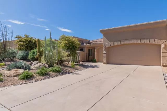 MLS: 6209903 Condo For Sale