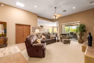 Photo #3: 6209903 Listing