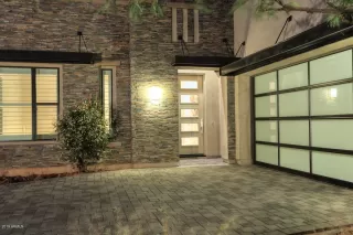 Photo #2: 6210154 Listing