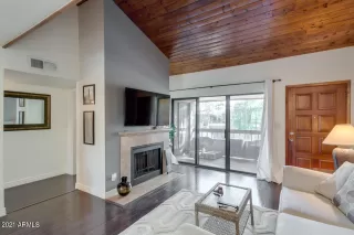 Photo #3: 6210223 Listing