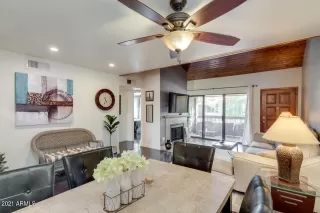 Photo #6: 6210223 Listing