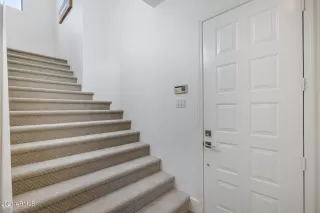 Photo #4: 6210262 Listing