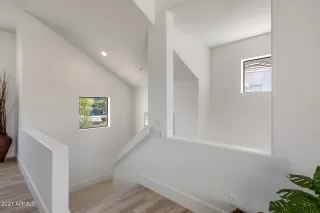 Photo #5: 6210262 Listing